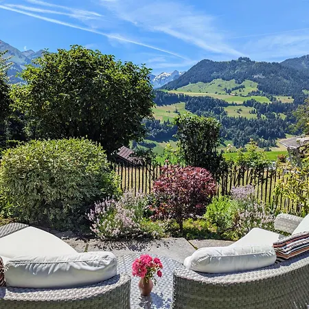 Swiss Mountain-valley View Holiday home *