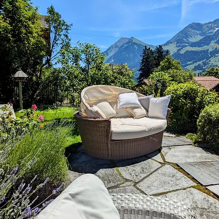 Swiss Mountain-valley View Holiday home *